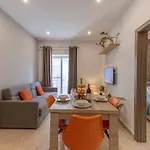 شقة Uptown By Homely *