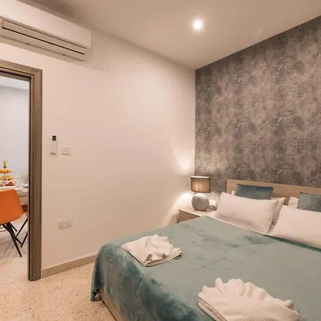 アパート Uptown By Homely