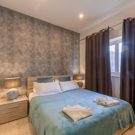 Apartman Uptown By Homely