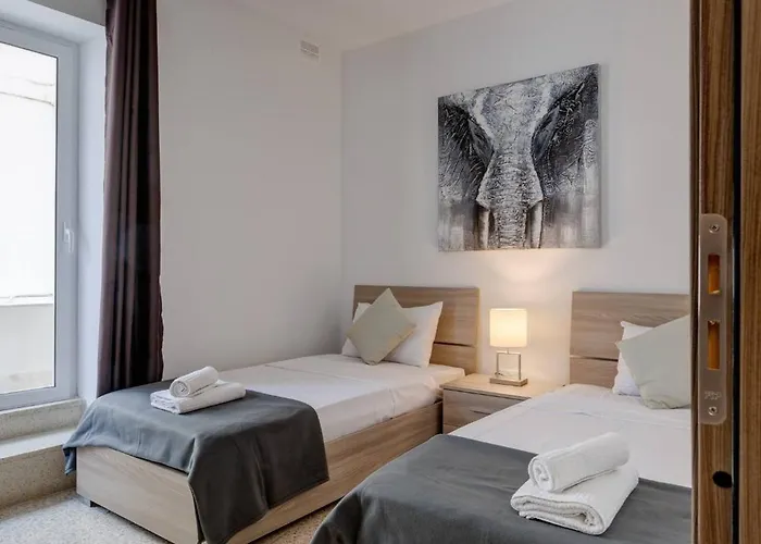 Uptown By Homely Apartament Mellieħa