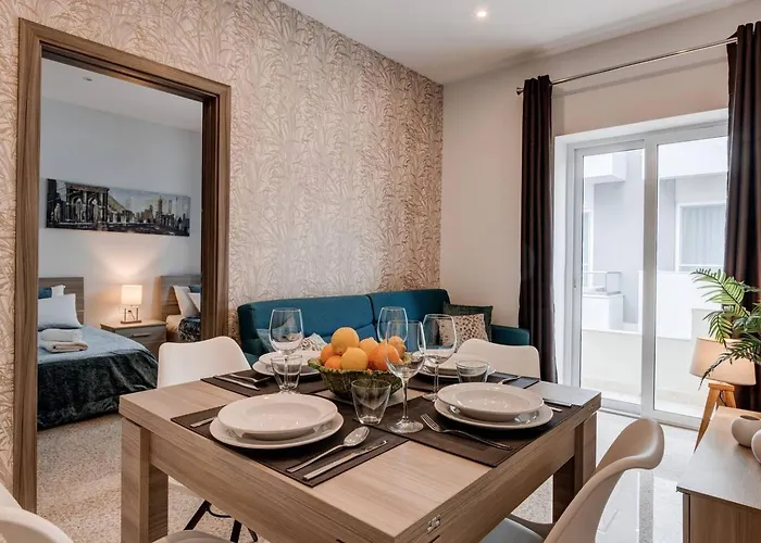 شقة Uptown By Homely *